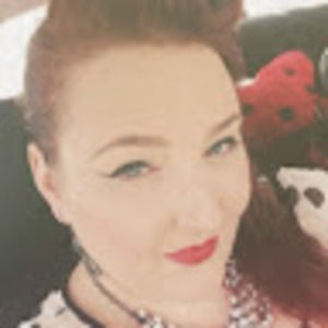 Meet your Posher, Jenn